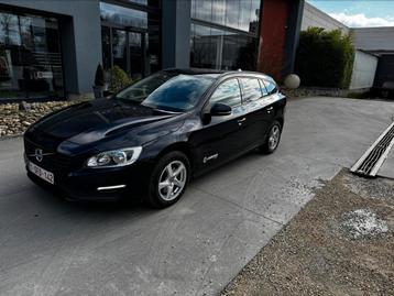 Volvo V60 diesel 2017 180000km 8500€, Auto's, Euro 6, 4 cilinders, V60, 5 deurs