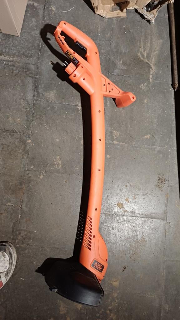 Grastrimmer Black&Decker, Ophalen