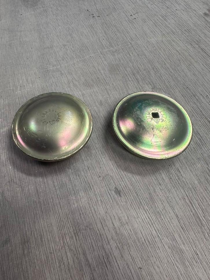 Metalen naafdoppen porsche 944, Auto-onderdelen, Remmen en Aandrijving, Porsche, Ophalen of Verzenden