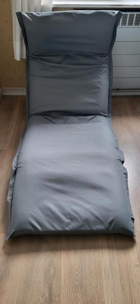 Ligzetel/kussen, Huis en Inrichting, Zetels | Zetels en Chaises Longues, Zo goed als nieuw, Ophalen