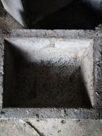 Mangeoires en béton, Animaux & Accessoires, Enlèvement, Utilisé