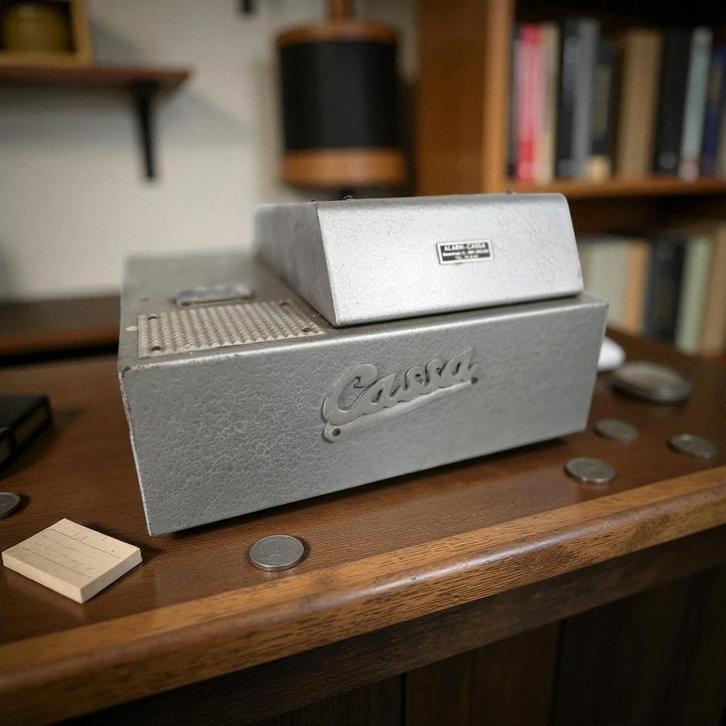 Caisse enregistreuse industrielle vintage Cassa, Antiquités & Art, Curiosités & Brocante, Enlèvement ou Envoi