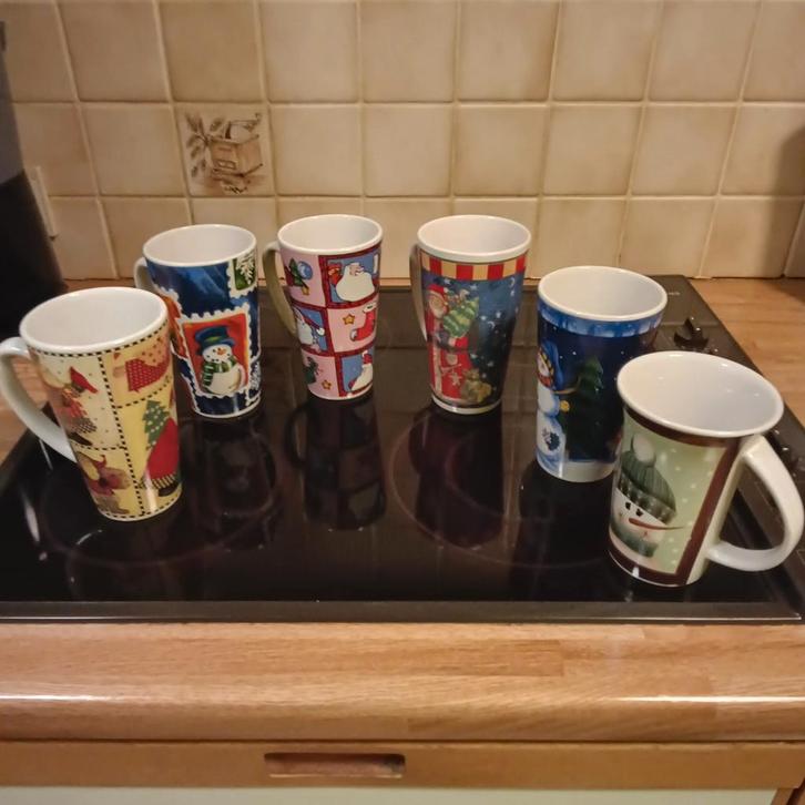 6 Zeer hoge kersttassen, Mortsel, Diversen, Kerst, Ophalen