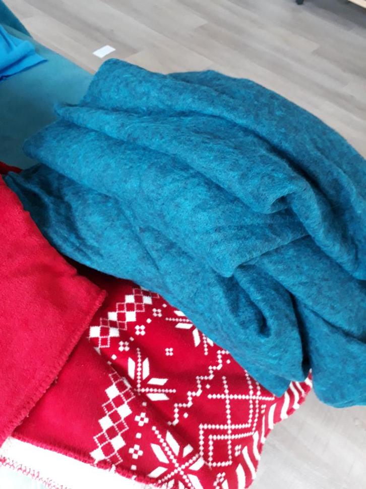 Naaldvlies merino : 120 cm breed - petrol/turkoois prijs/m, Hobby en Vrije tijd, Vilt, Nieuw, Los Vilt, Wolvilt, Ophalen of Verzenden