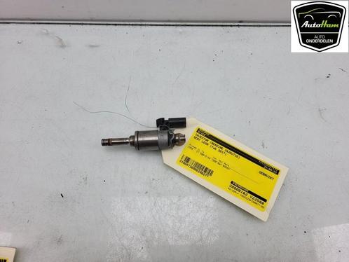 INJECTOR BRANDSTOF Seat Leon ST (5FF) (04E906036E), Auto-onderdelen, Brandstofsystemen, Seat, Gebruikt