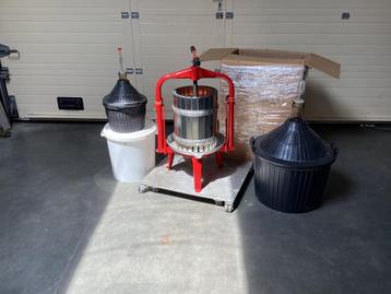 Inox fruitpers Gabia plus toebehoren, Enlèvement, Comme neuf, Inox