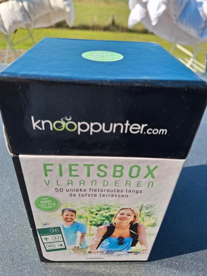 Fietsbox Vlaanderen, 50 fietsroutes langs leuke plekjes, Hobby en Vrije tijd, Verzamelkaartspellen | Magic the Gathering, Zo goed als nieuw