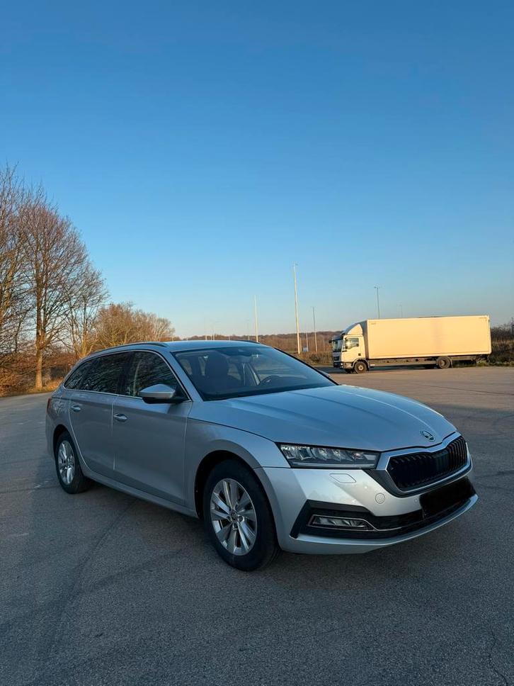 Skoda Octavia 1.0 HYBRIDE/BENZINE TE KOOP!, Auto's, Skoda, Particulier, Octavia, ABS, Achteruitrijcamera, Adaptieve lichten, Adaptive Cruise Control