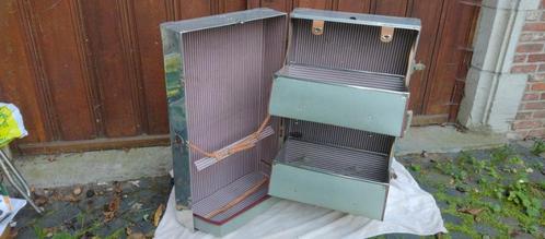 Retro koffer. Verlin Brussel. Garderobekast/ koffer i, Huis en Inrichting, Overige Huis en Inrichting, Gebruikt, Ophalen