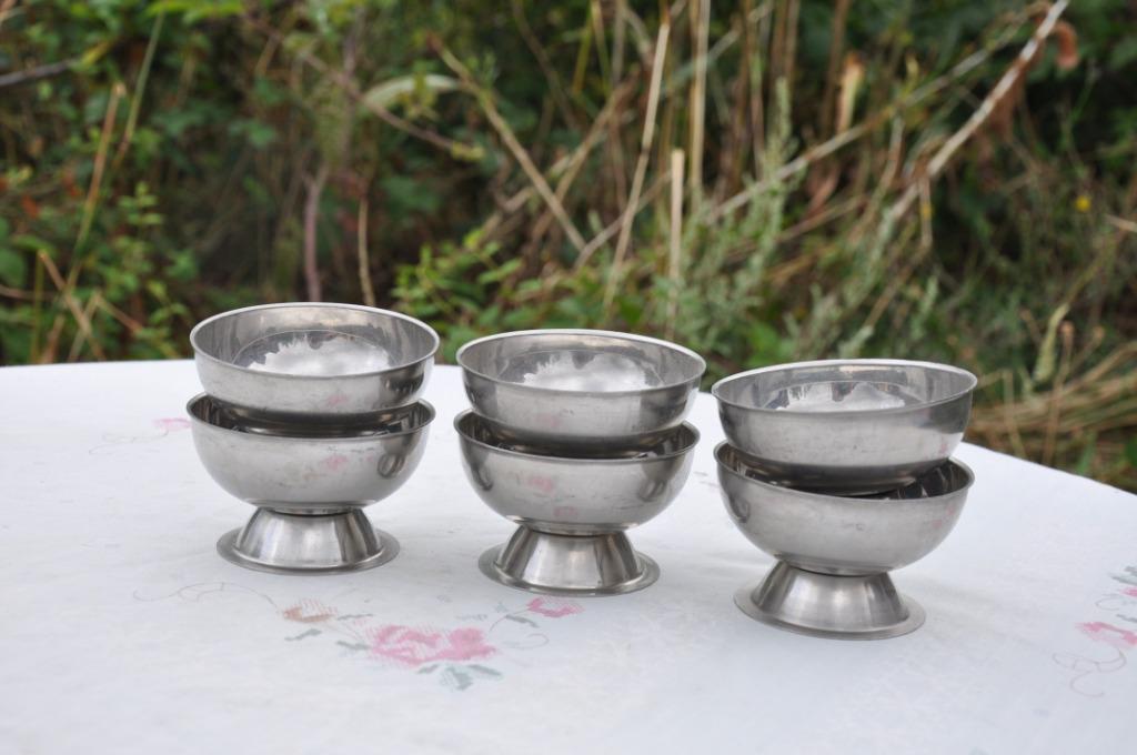 6 coupes a glace en inox, Maison & Meubles, Enlèvement ou Envoi, Utilisé, Autres matériaux, Autres types