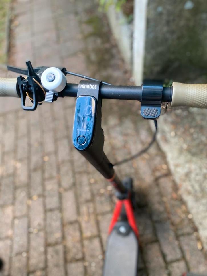 Ninebot by Segway D-serie elektrische scooter, Fietsen en Brommers, Steps, Gebruikt, Ophalen