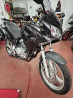 HONDA VARADERO 125, Motos, Tourisme, Échappement sport, 2 cylindres, Particulier