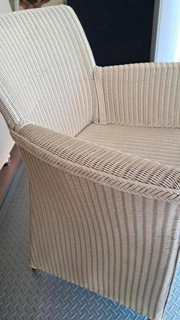 Prachtige landelijke zetels in loom loyd ! beschikbaar voor biedingen