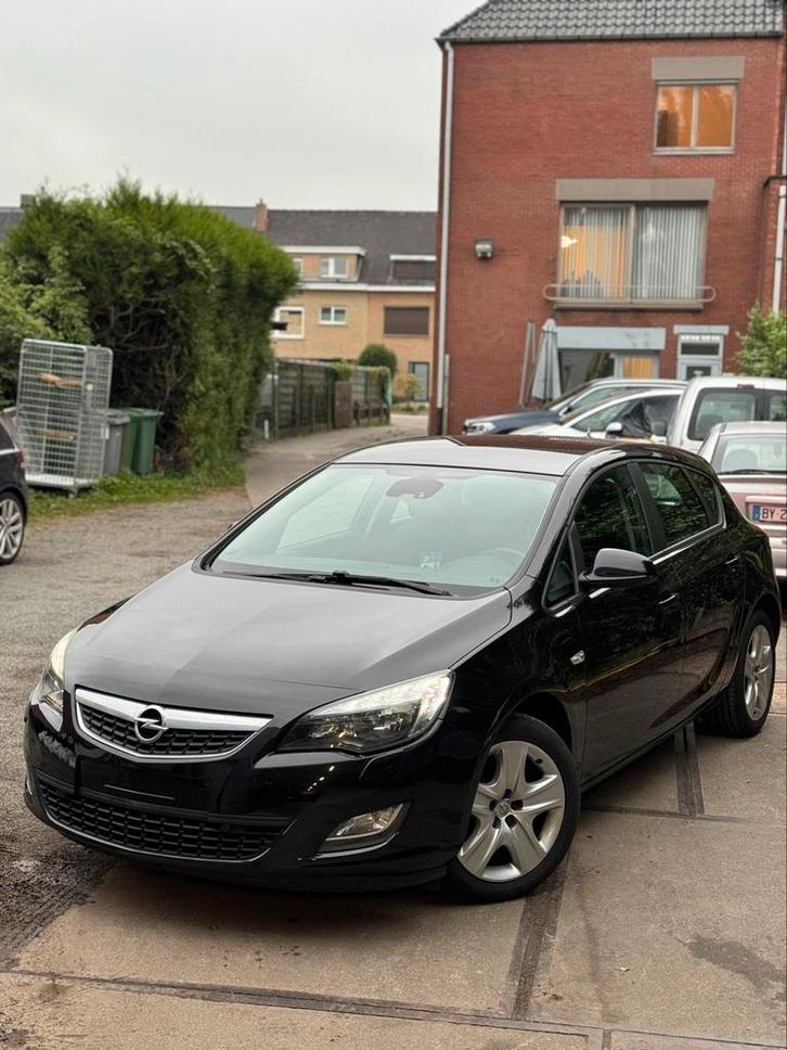 Opel astra j automaat +garantie, Auto's, Opel, Bedrijf, Te koop, Astra, Aangepast voor mindervaliden, ABS, Adaptieve lichten, Adaptive Cruise Control