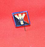 epinglette ecusson (8), Verzamelen, Ophalen of Verzenden, Overige soorten, Overige typen