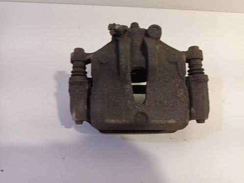 REMKLAUW LINKS VOOR Hyundai i30 (FD) (01-2007/11-2011), Auto-onderdelen, Remmen en Aandrijving, Hyundai, Gebruikt