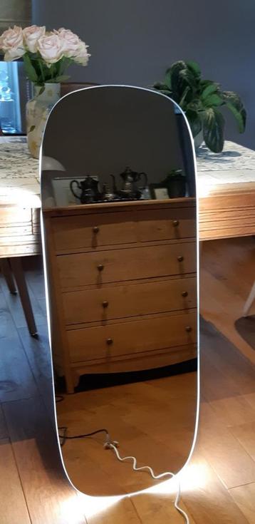 Set badkamerspiegels 38x100cm, 60€/stuk, 100€/set beschikbaar voor biedingen