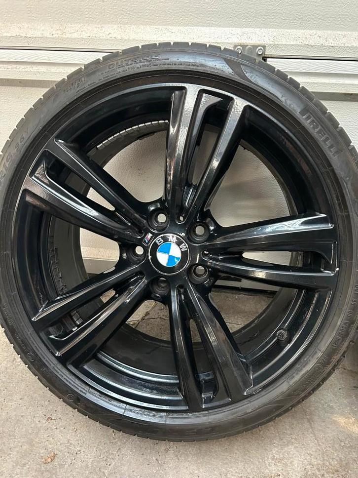 Origineel Bmw M-velgen 19" met banden (runflat), Auto-onderdelen, Banden en Velgen, Band(en), All Season, 19 inch, Gebruikt, Ophalen