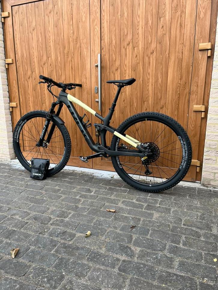 TREK TOP FUEL 9.8 XT ML NIEUW, Fietsen en Brommers, Fietsen | Mountainbikes en ATB, Zo goed als nieuw, Trek, Fully, Ophalen
