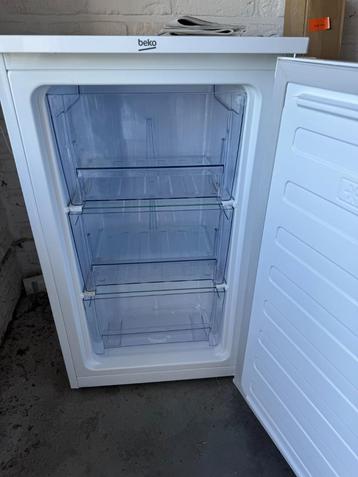 Beko tafelmodel vriezer FS166020 beschikbaar voor biedingen