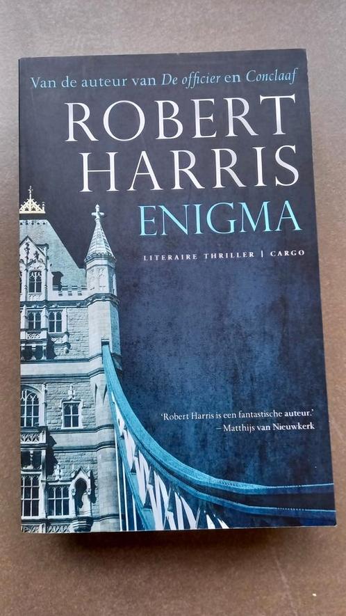 Robert Harris - Enigma, Boeken, Thrillers, Zo goed als nieuw, Ophalen of Verzenden