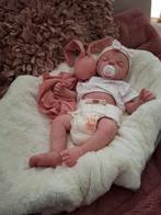 Prachtig mooi  silicone baby, Verzamelen, Poppen, Ophalen of Verzenden, Kleertjes