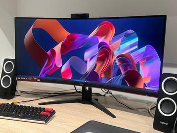 AOC CU34G2XE – 34” Curved Ultrawide Gaming Monitor – 3440x14, Gaming, Ultrawide, Moins de 1 ms, VA