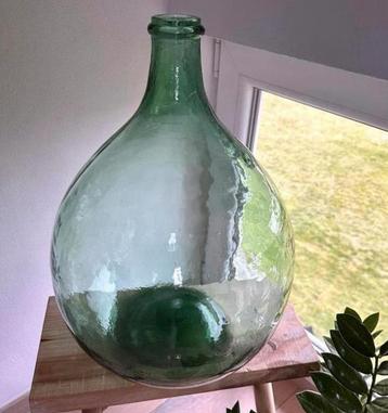 Dame Jeanne in heel oud bubbelglas. 20L beschikbaar voor biedingen