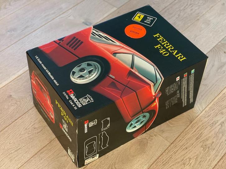 Ferrari F40 Pocher Rivarossi Ongebouwd rood, Hobby en Vrije tijd, Modelauto's | 1:5 tot 1:12, Gebruikt, Auto, 1:5 t/m 1:8, Ophalen of Verzenden