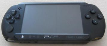 PSP - Sony - Spelconsole + oplader  beschikbaar voor biedingen