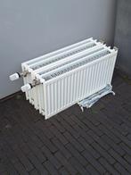 1 radiatoren 40cm x 80 cm, Doe-het-zelf en Bouw, Verwarming en Radiatoren, Ophalen, 30 tot 80 cm, Gebruikt, Radiator