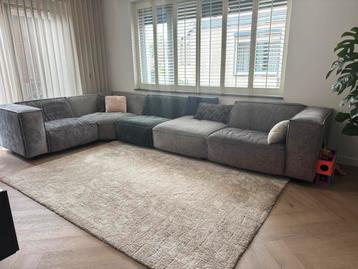 Hoekbank zeer styl vol net nieuw loungebank beschikbaar voor biedingen