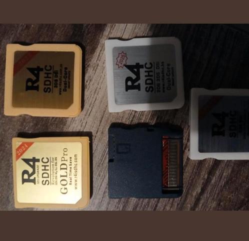 diverse r4 kaartjes voor de ds consoles 3ds/2ds/dsi, Games en Spelcomputers, Games | Nintendo DS, Nieuw, Ophalen of Verzenden