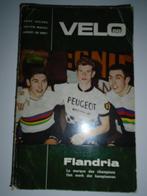 Wielerboek velo van 1968., Ophalen of Verzenden, Gelezen