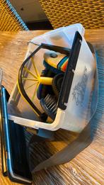 Paardenverzorgmateriaal + box, Dieren en Toebehoren, Ophalen, Zo goed als nieuw