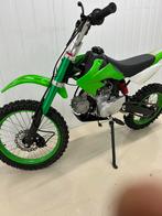 Nieuwe 125cc pitbikes/crossmotoren in rood of groen, Enlèvement ou Envoi, Neuf