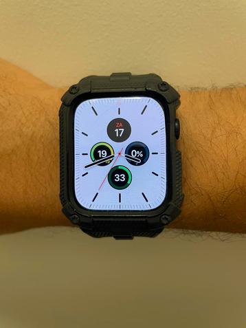 Apple watch serie 7 beschikbaar voor biedingen