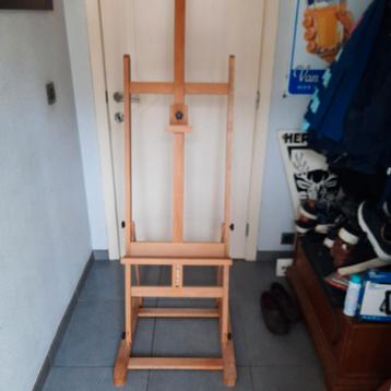 Schildersezel , als nieuw . 65 euro .  beschikbaar voor biedingen