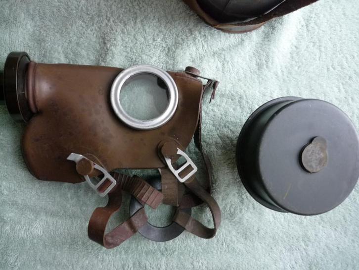 Gasmasker - Model L702 - Nooit gebruikt, Antiek en Kunst, Curiosa en Brocante, Ophalen of Verzenden