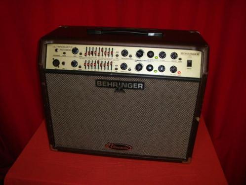 Gebruikt: Behringer Ultracoustic ACX 1800 combo, Muziek en Instrumenten, Versterkers | Bas en Gitaar, Gebruikt, Gitaar, 100 watt of meer