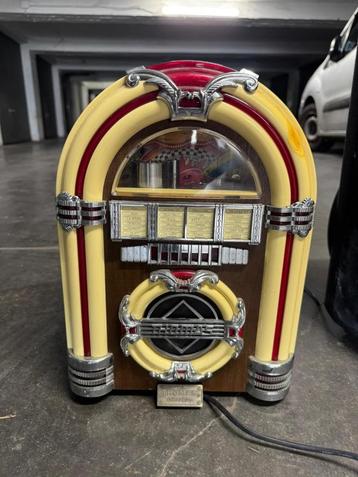 Crosley Jukebox  beschikbaar voor biedingen