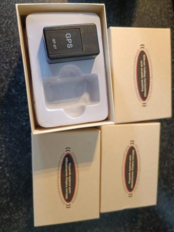 Auto Gps 4 stuks beschikbaar voor biedingen