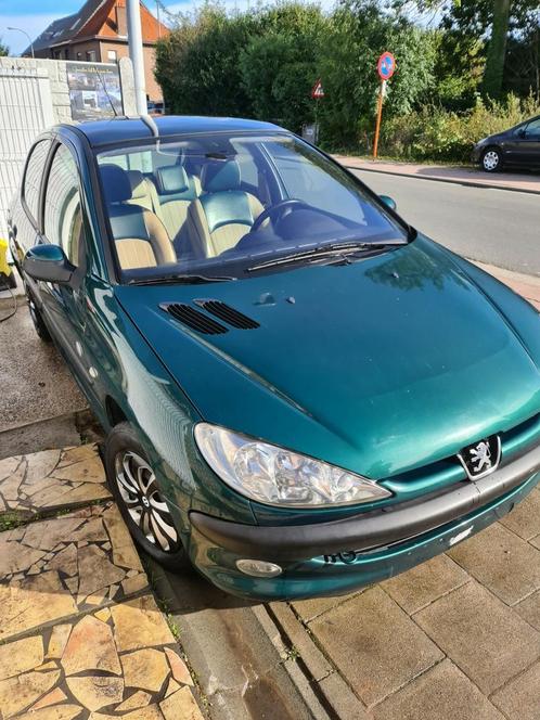 Peugeot 206
1400cc met 170.000 km van 12/2002
Serie ROLLAND, Auto's, Peugeot, Particulier, Centrale vergrendeling, Ophalen