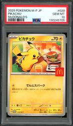 Pikachu [Big Mac McDonalds] PSA 10 - M-P 020 Japanese Promo, Hobby en Vrije tijd, Ophalen of Verzenden, Zo goed als nieuw, Losse kaart