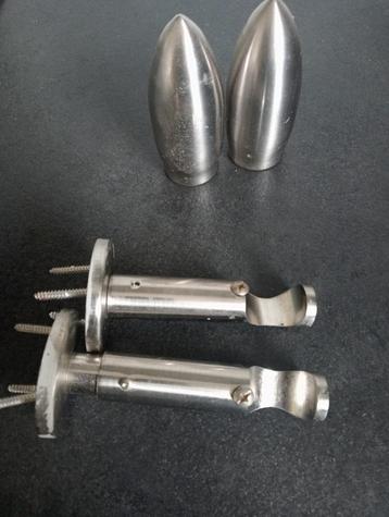 Support pour tringle à rideaux, Enlèvement, Utilisé