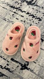 Kinder slofjes, Kinderen en Baby's, Babykleding | Schoentjes en Sokjes, Ophalen, Zo goed als nieuw, Slofjes