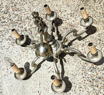 Ancien lustre en étain beschikbaar voor biedingen