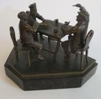 Joueurs de cartes en bronze antiques de Vienne Autriche dans, Bronze, Envoi