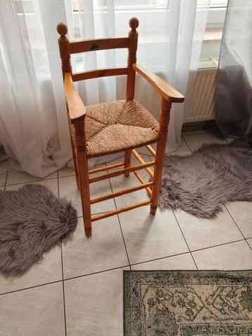 Kinderstoel beschikbaar voor biedingen