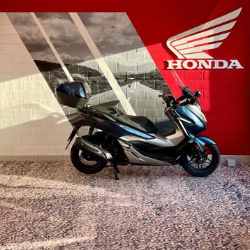 Honda NSS300 Forza (bj 2020) beschikbaar voor biedingen